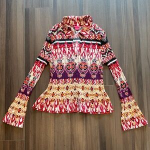 Sunny Leigh V-neck Patterned Blouse